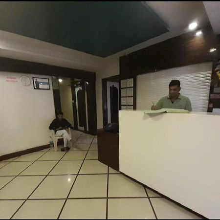 Hotel Sai Ganesh Lodging & Boarding By Wb Inn Titwala Zewnętrze zdjęcie