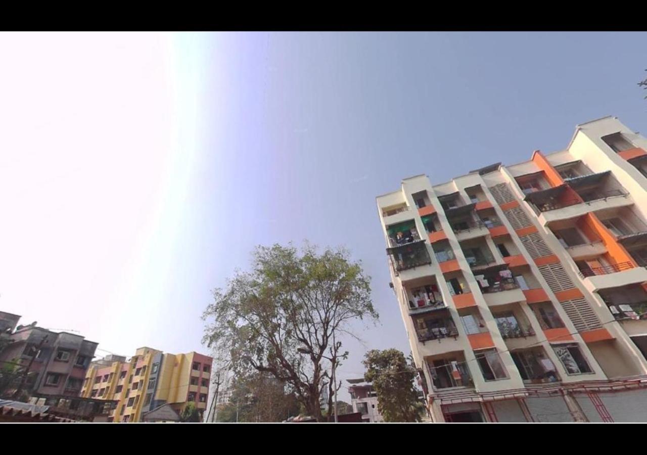 Hotel Sai Ganesh Lodging & Boarding By Wb Inn Titwala Zewnętrze zdjęcie