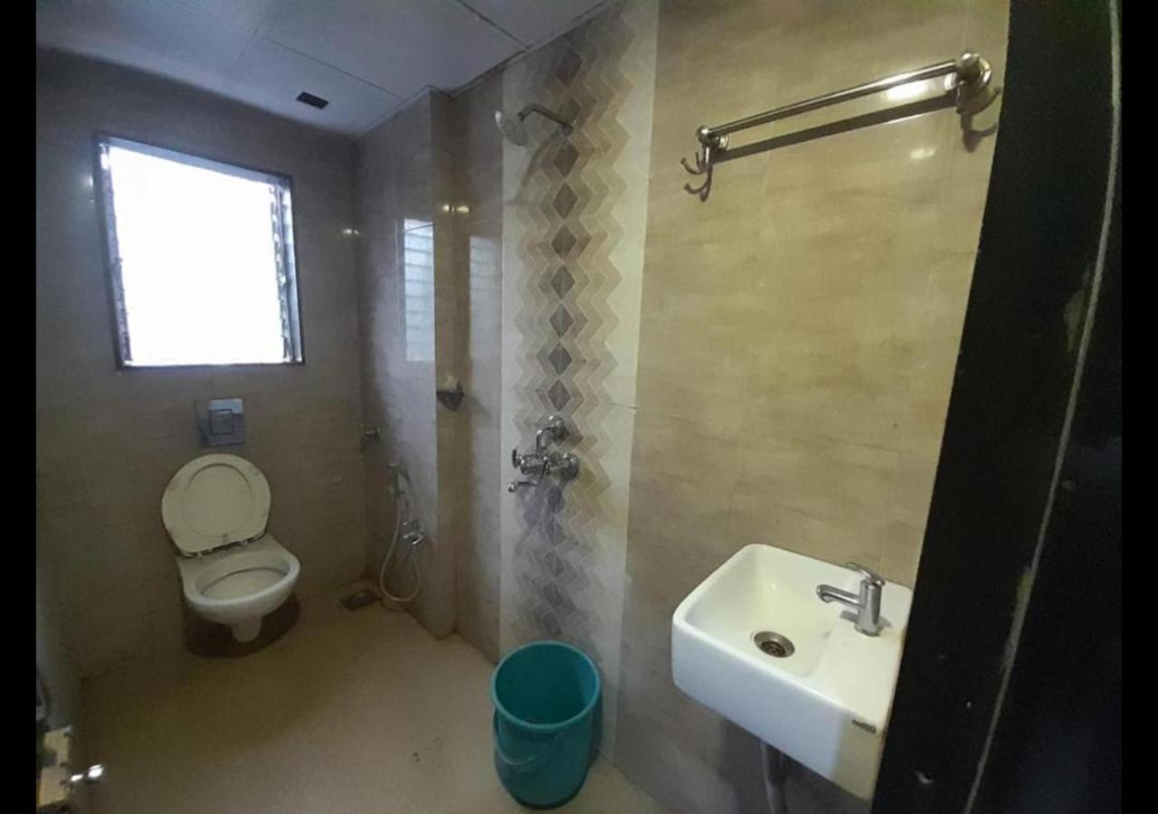 Hotel Sai Ganesh Lodging & Boarding By Wb Inn Titwala Zewnętrze zdjęcie